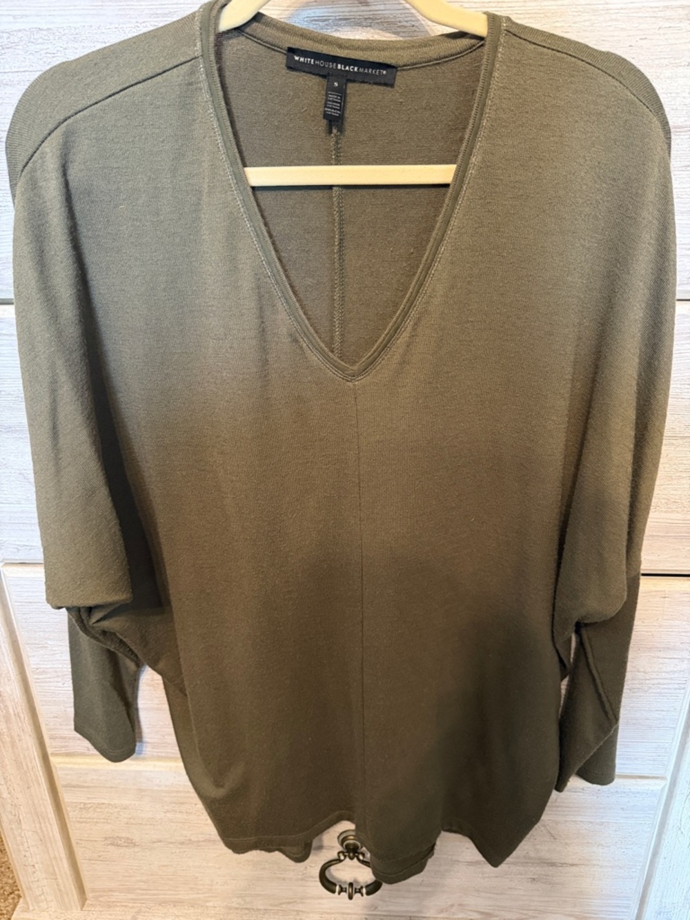 Women’s White House Black Market Olive V-Neck Knit Top size small